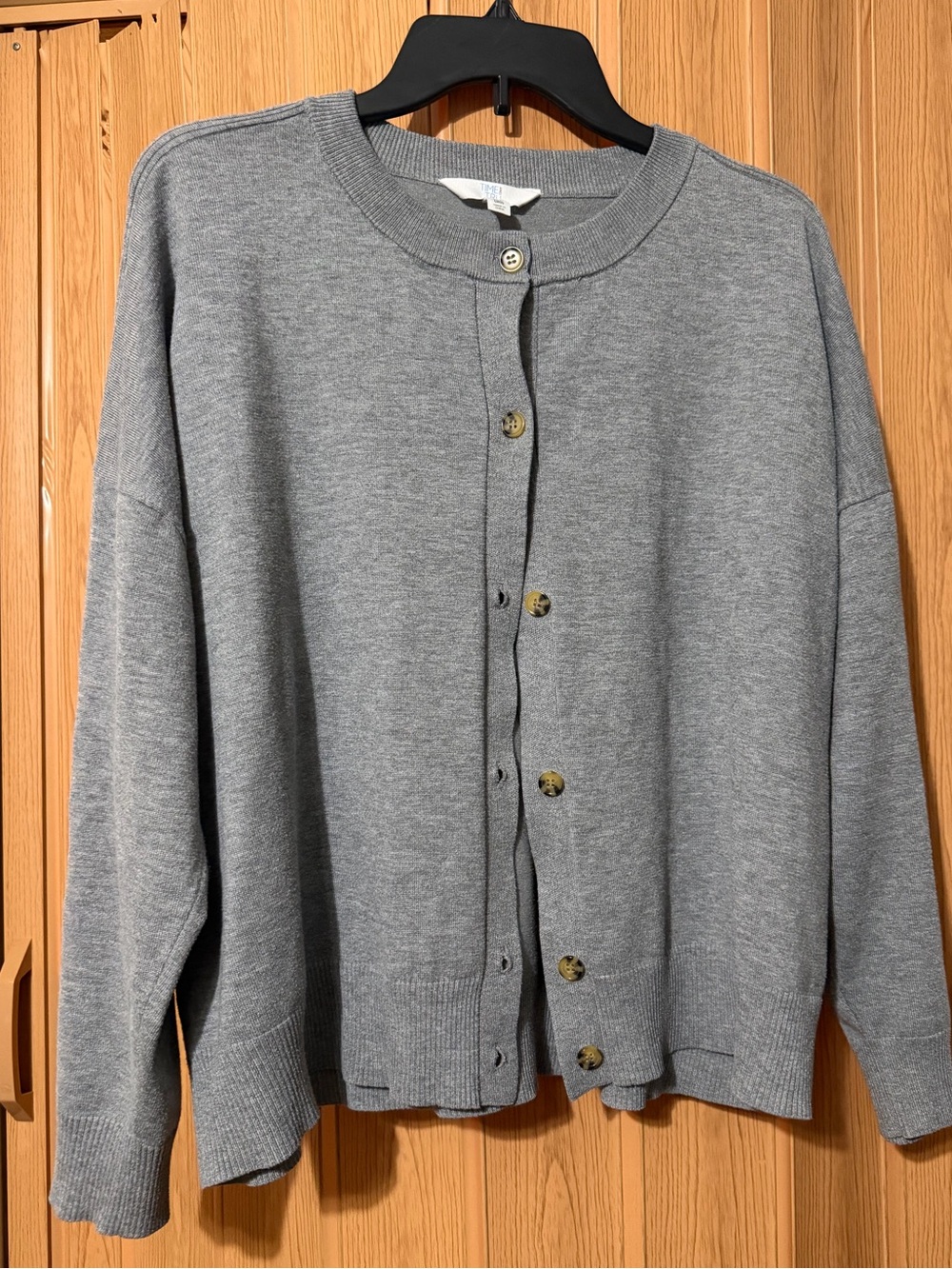 Time and Tru Classic Gray Women’s Button down Sweater Cardigan